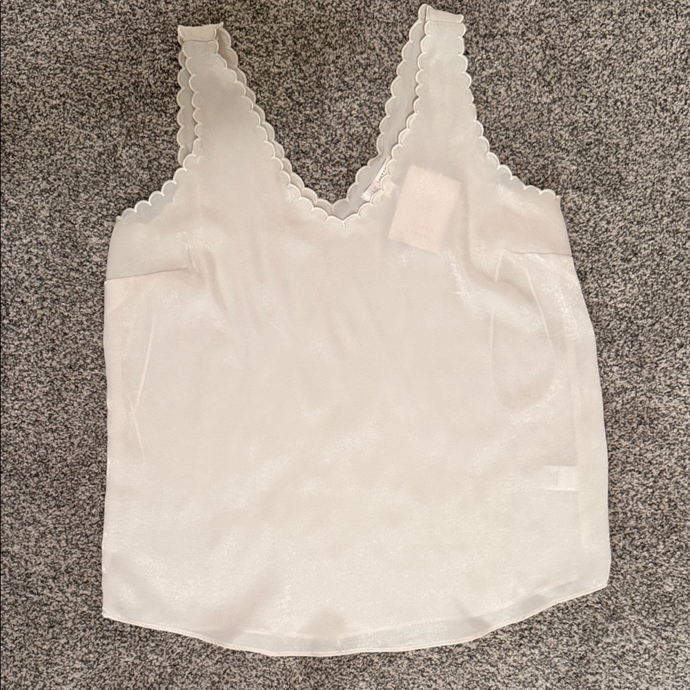 LC Lauren Conrad White Scallop-Trim Satin V-Neck Cami - Picture 2 of 8